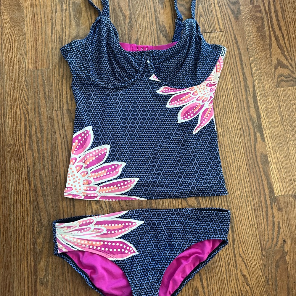 Title Nine Pink and Blue Patterned Swimwear
